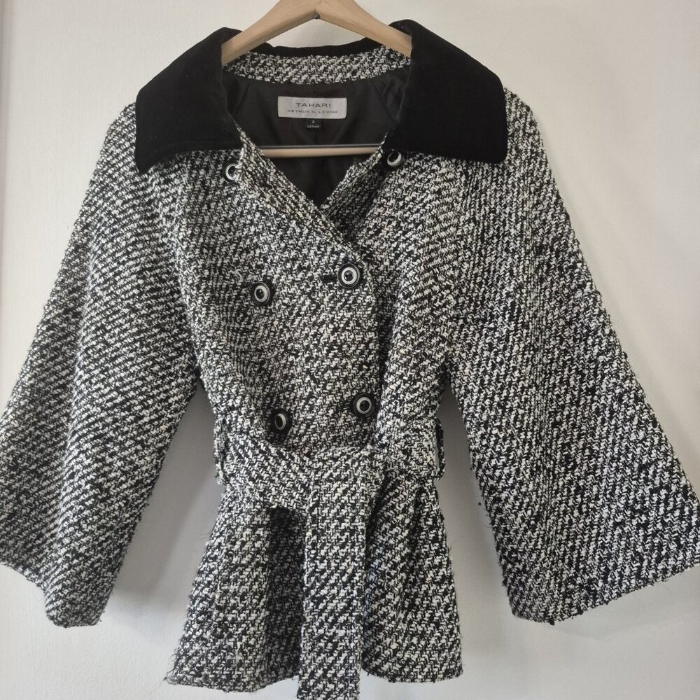 VTG 2 Tahari 3/4 Sleeve Tweed Coat Velvet Collar Old Money Quiet Luxury Mob Wife